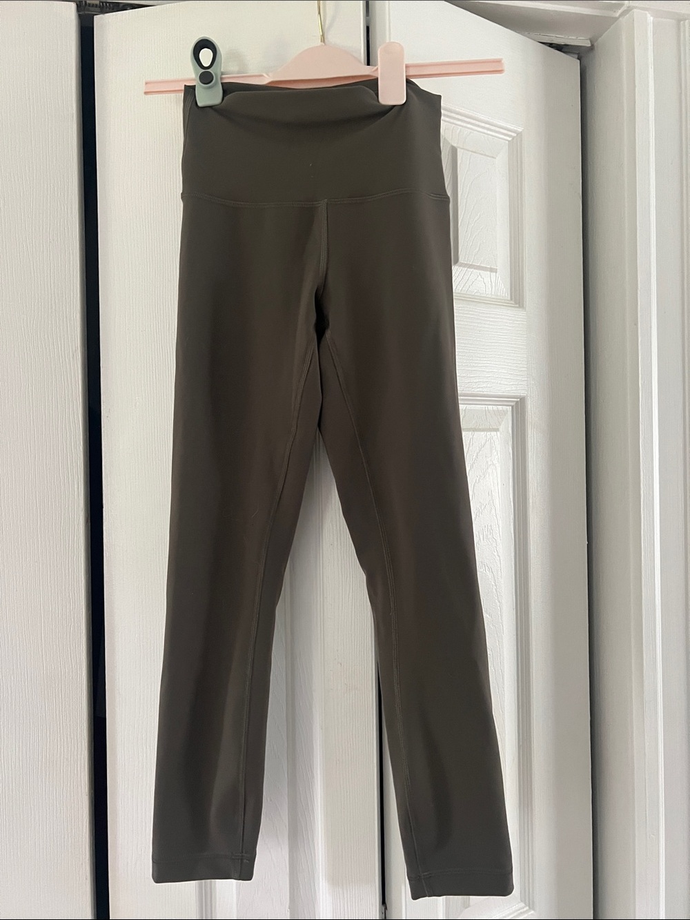 LULULEMON Olive Green Leggings WUNDER TRAIN